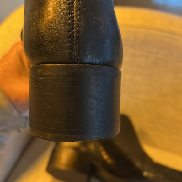 Kaanas black alligator booties size 8 - Picture 6 of 7